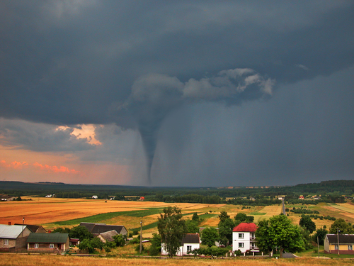 Twister,On,Countryside